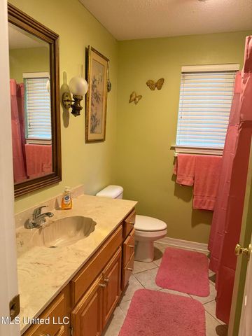 1306 Short Avenue, Pascagoula, MS 39567