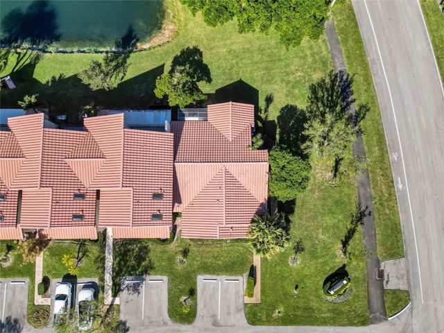 609 Deer Creek Lake Point Lane, Deerfield Beach, FL 33442
