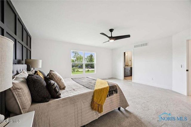 999 Stoneleigh Road, Perrysburg, OH 43551