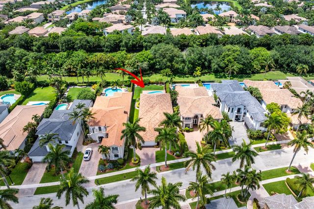 8102 Valhalla Drive, Delray Beach, FL 33446