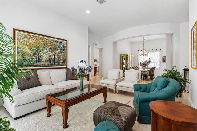 8102 Valhalla Drive, Delray Beach, FL 33446