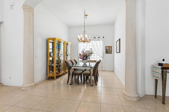 8102 Valhalla Drive, Delray Beach, FL 33446