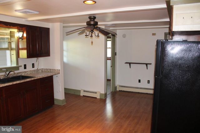 43 S GRIMS MILL RD, Boyertown, PA 19512