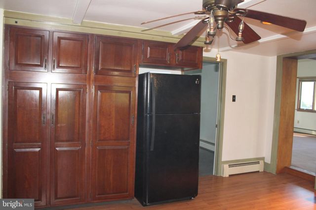 43 S GRIMS MILL RD, Boyertown, PA 19512