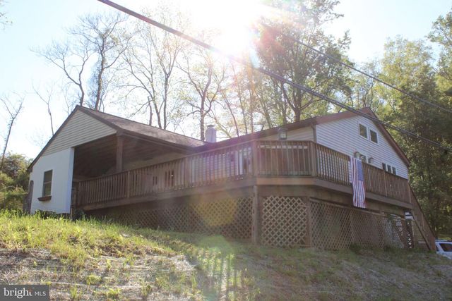43 S GRIMS MILL RD, Boyertown, PA 19512