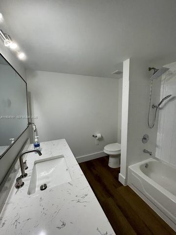 410 S Park Rd 207, Hollywood, FL 33021