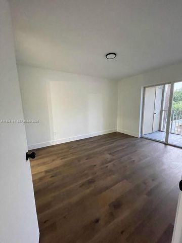 410 S Park Rd 207, Hollywood, FL 33021