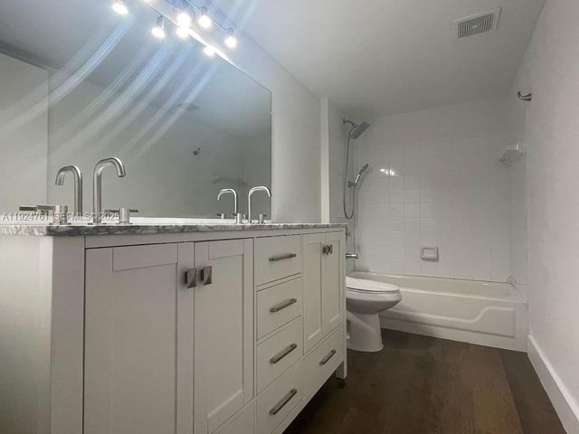 410 S Park Rd 207, Hollywood, FL 33021