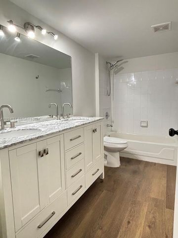 410 S Park Rd 207, Hollywood, FL 33021