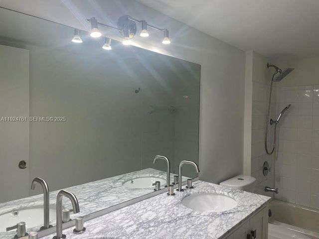 410 S Park Rd 207, Hollywood, FL 33021