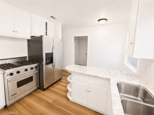 9170 Omelveny, Sun Valley, CA 91352