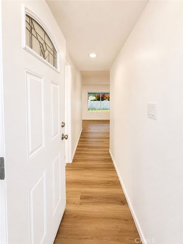 9170 Omelveny, Sun Valley, CA 91352