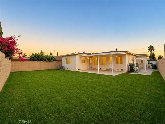 9170 Omelveny, Sun Valley, CA 91352