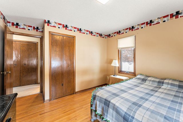 18136 Yorkshire Avenue, Prior Lake, MN 55372