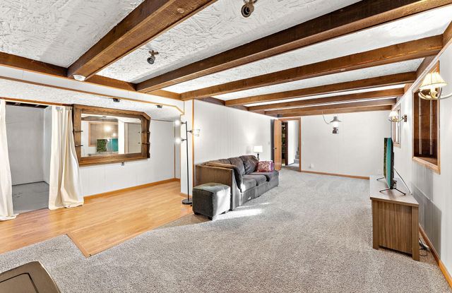 18136 Yorkshire Avenue, Prior Lake, MN 55372