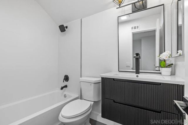 1594 Max, Chula Vista, CA 91911