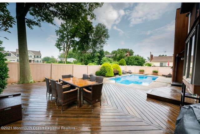 1706 Fanwood Street, Oakhurst, NJ 07755