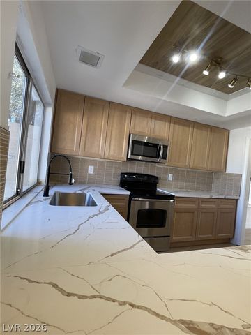 5180 Richmond Circle, Las Vegas, NV 89120