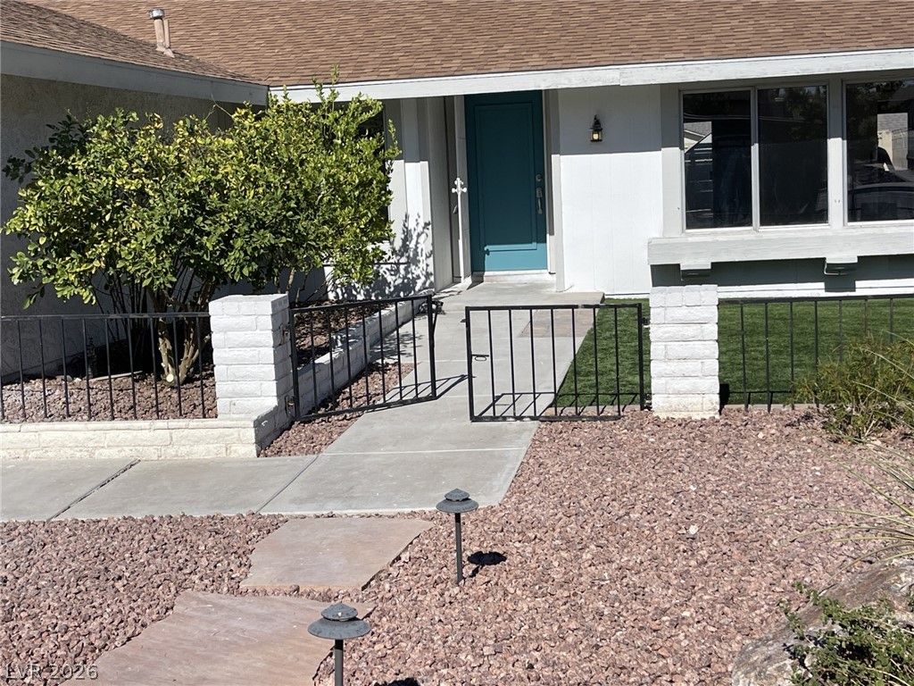 5180 Richmond Circle, Las Vegas, NV 89120