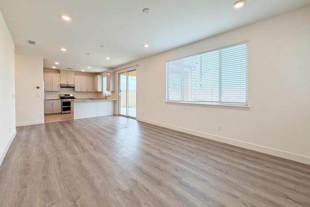 10408 Cello Way, Elk Grove, CA 95757