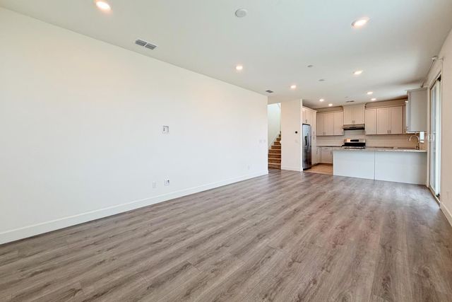 10408 Cello Way, Elk Grove, CA 95757