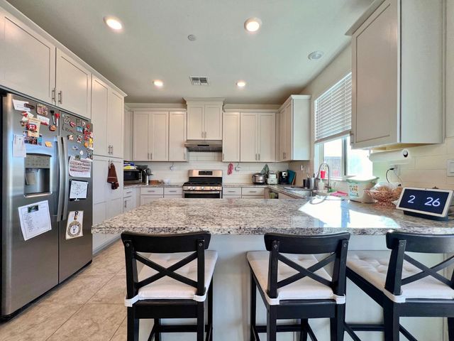 10408 Cello Way, Elk Grove, CA 95757