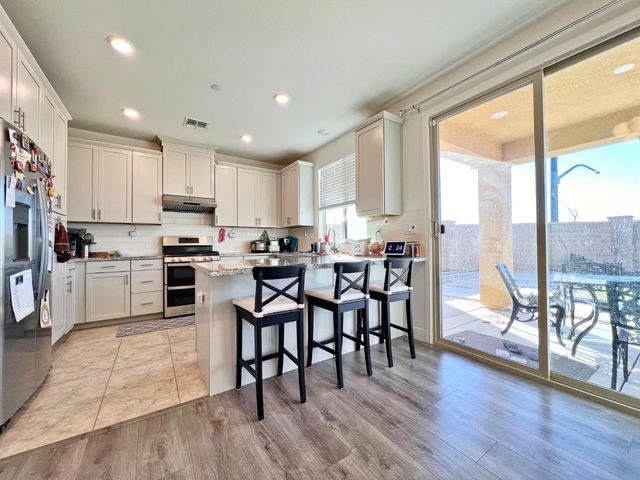 10408 Cello Way, Elk Grove, CA 95757