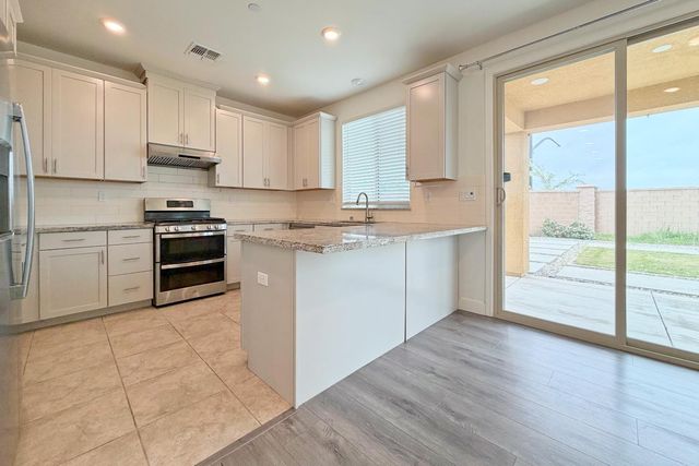 10408 Cello Way, Elk Grove, CA 95757