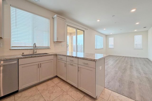 10408 Cello Way, Elk Grove, CA 95757