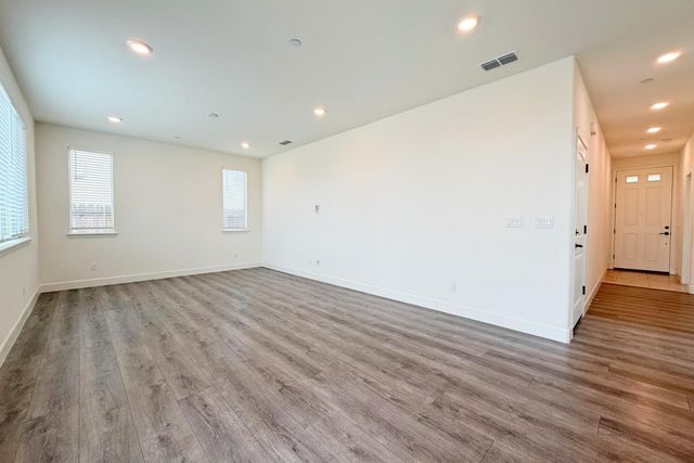 10408 Cello Way, Elk Grove, CA 95757