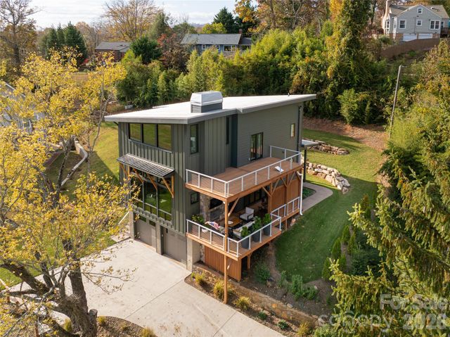 249 Fairway Drive, Asheville, NC 28805