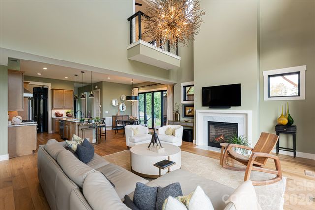 249 Fairway Drive, Asheville, NC 28805
