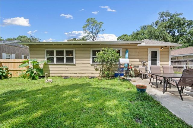 25 W Chadwick Drive, Mobile, AL 36606