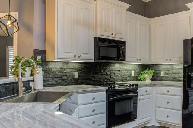 6005 83rd Street, Lubbock, TX 79424