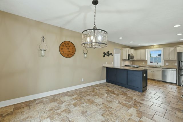 2485 Willow Ridge Drive, Georgetown Twp, MI 49428
