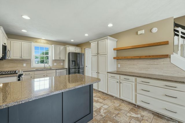 2485 Willow Ridge Drive, Georgetown Twp, MI 49428