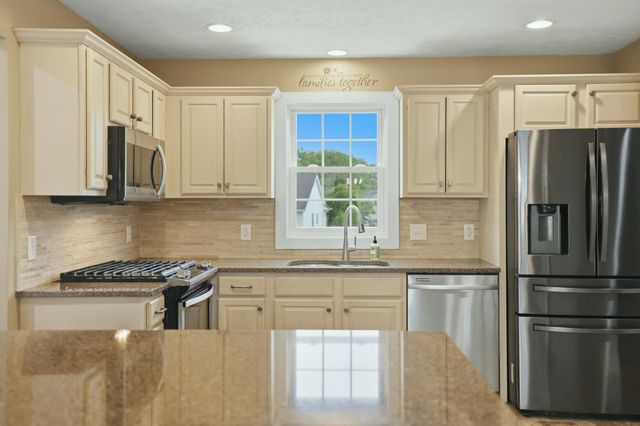 2485 Willow Ridge Drive, Georgetown Twp, MI 49428