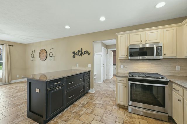 2485 Willow Ridge Drive, Georgetown Twp, MI 49428