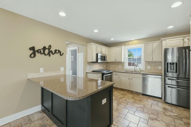 2485 Willow Ridge Drive, Georgetown Twp, MI 49428