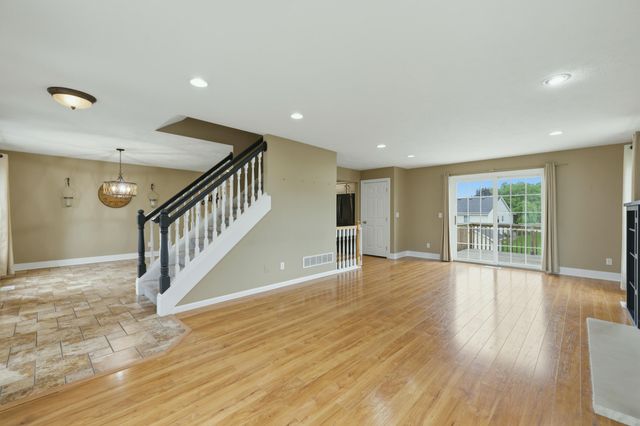 2485 Willow Ridge Drive, Georgetown Twp, MI 49428