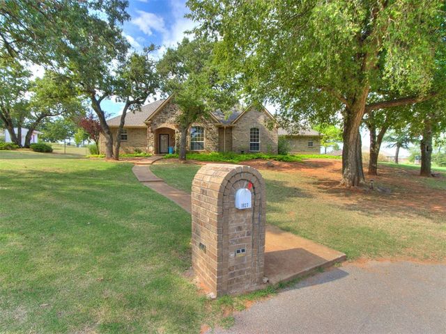 1927 Hackney Court, Blanchard, OK 73010