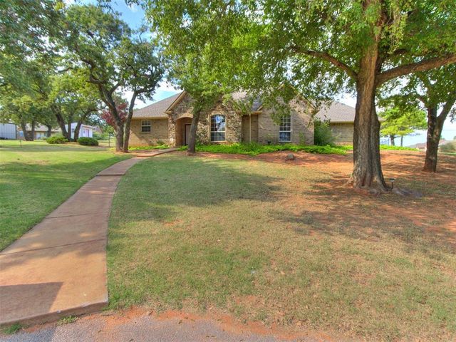 1927 Hackney Court, Blanchard, OK 73010