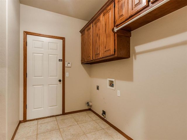 1927 Hackney Court, Blanchard, OK 73010