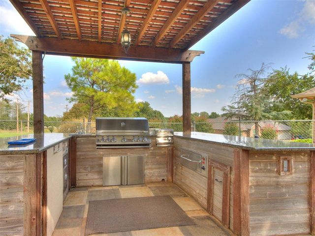 1927 Hackney Court, Blanchard, OK 73010