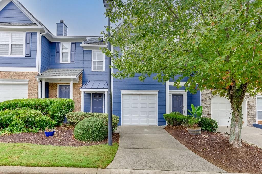 6579 Above Tide Place, Flowery Branch, GA 30542
