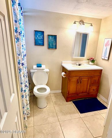 5216 Pineland Avenue, Port Orange, FL 32127