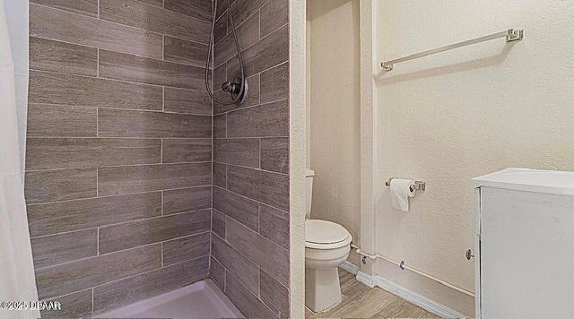 5216 Pineland Avenue, Port Orange, FL 32127