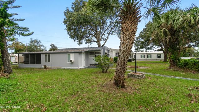 5216 Pineland Avenue, Port Orange, FL 32127
