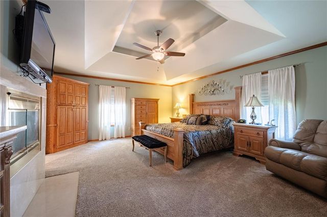 7000 N Agnes Street, Gladstone, MO 64119