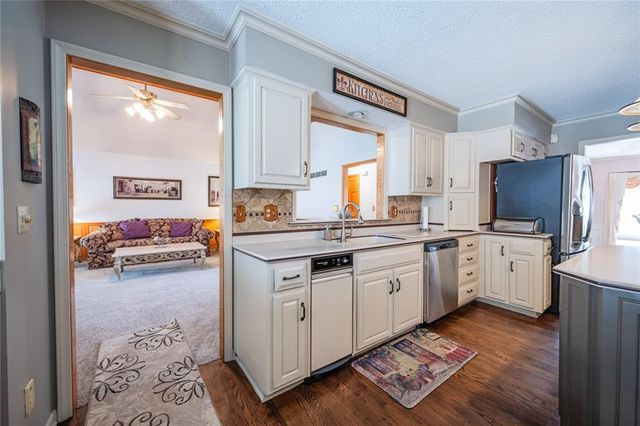 7000 N Agnes Street, Gladstone, MO 64119